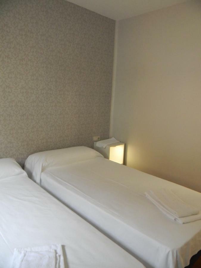 Hotel Pension Obel à Villava Extérieur photo